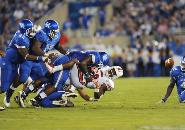 154110917011_louisville_at_kentucky.jpg